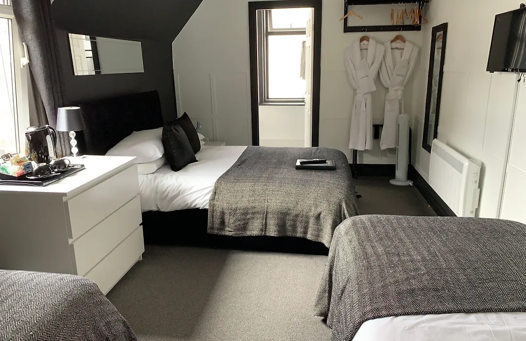 Kingsmere Guest House-1